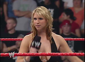 WWE Stephanie McMahon (Raw 2005)