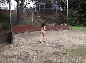 Nude in San Francisco:  Sasha Yung jogs around a park naked in public