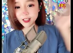 cute asian xinh Uplive livestream lộ hàng