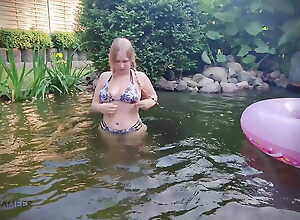 Hawt Fuck Nearly Creampie chiefly the Swimming-pool and Well forth