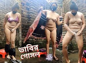 Bengali bhabi Bath part-2. Desi elegant keep alive Adult and sexy body. Record bath motion picture